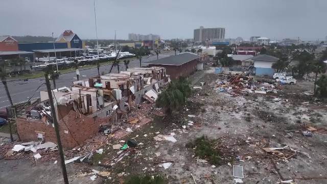 „Norii erau un negru intens”. O furtună nemiloasă a lovit Statele Unite. Rafalele au măturat totul în cale | VIDEO