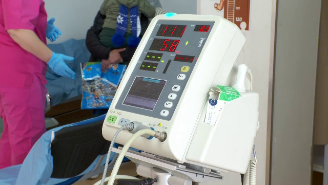 Bucătăreasa unui spital din Galați, în arest după ce a promis unor prieteni locuri de muncă. Câți bani cerea pentru un post