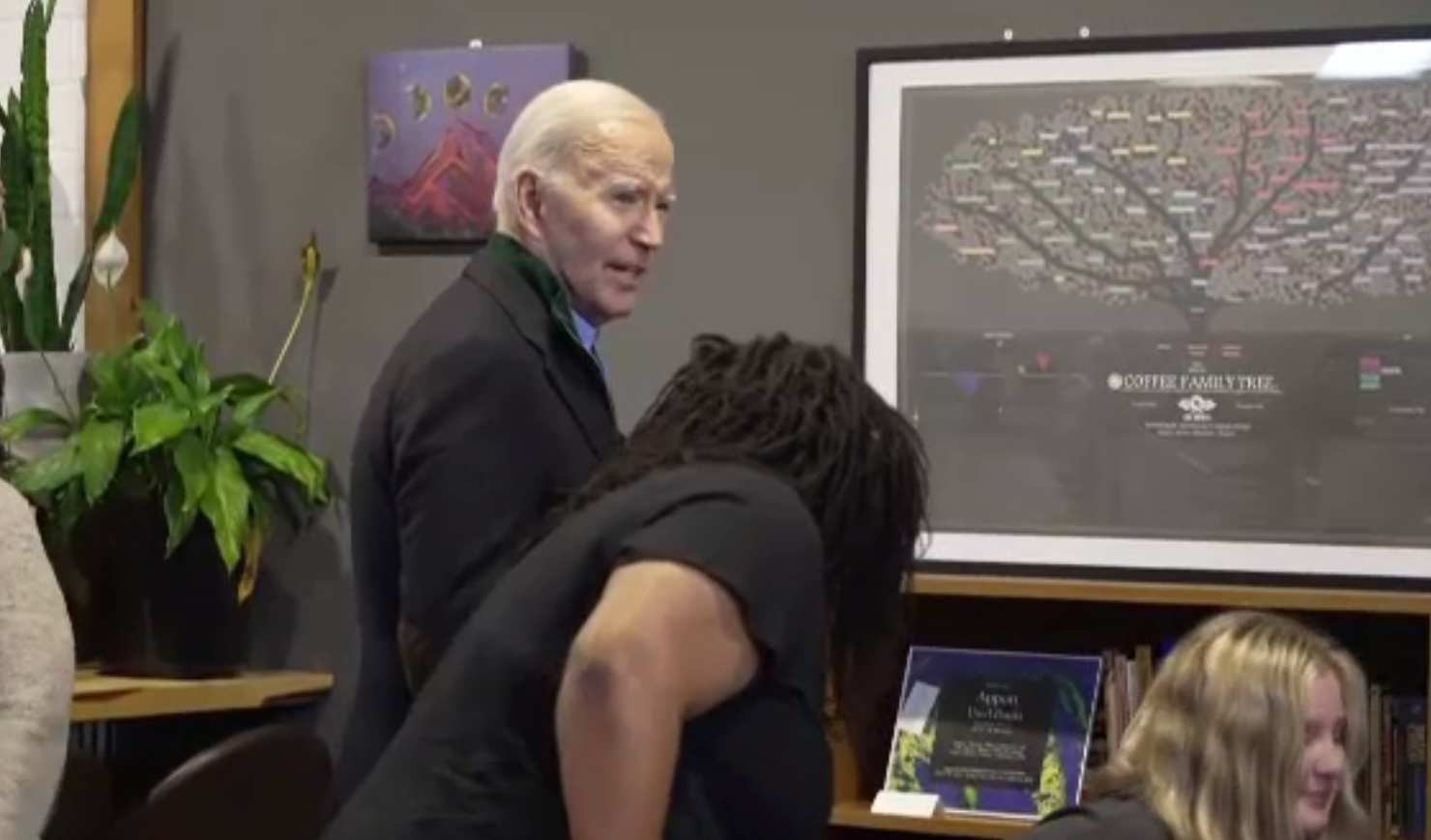 Ce a răspuns Joe Biden când a fost întrebat dacă va continua loviturile cu rachete în Yemen