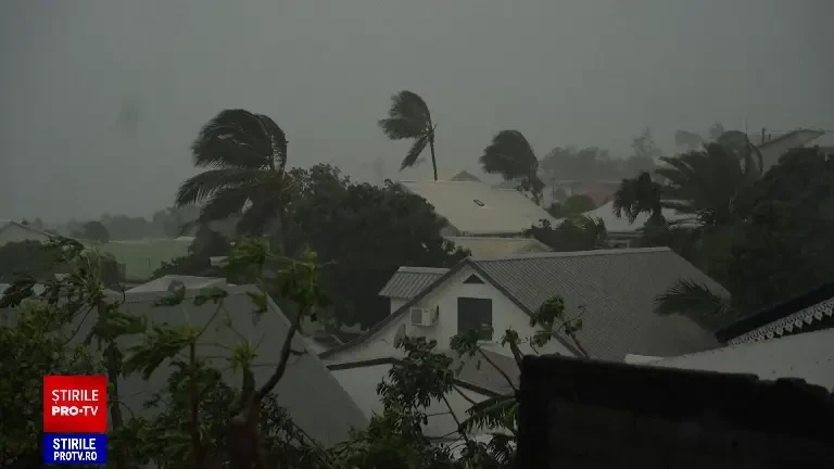 Cod roşu de alertă privind ciclonul „Belal”. Avertismentul emis de MAE