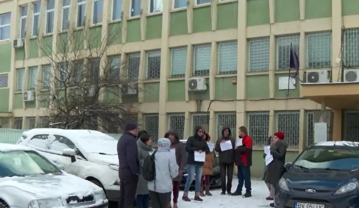 Protest spontan al angajaților Agențiilor pentru IMM-uri din întreaga țară. Sunt nemulțumiți de salariile mici