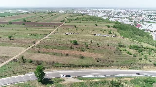 Pământul arabil românesc ”rodește” prețuri record. Un hectar în Galați a ajuns să coste cât un apartament de lux