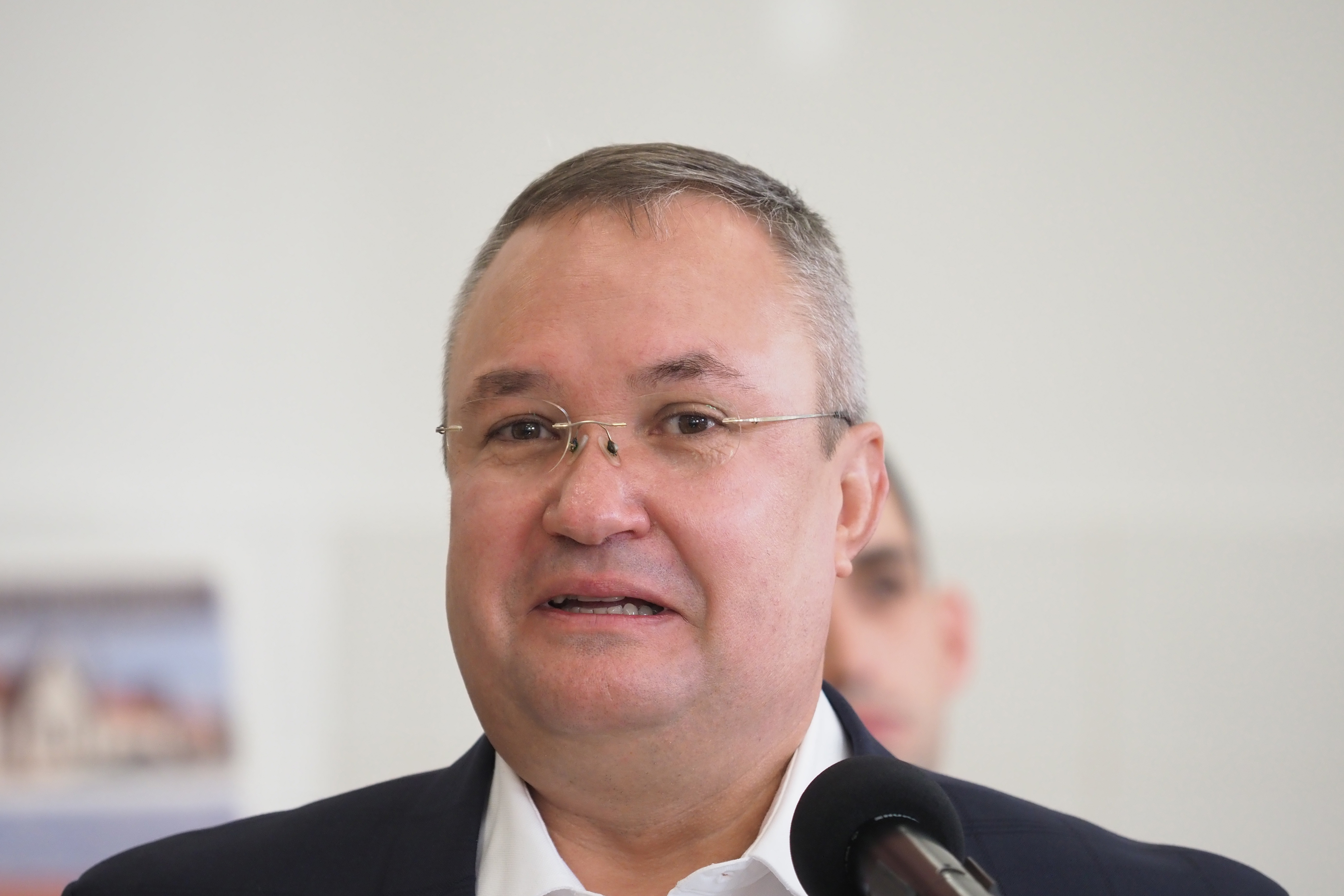 Surse: Nicolae Ciucă a convocat Senatul în sesiune extraordinară. Parlamentarii, chemați din vacanță din cauza protestelor