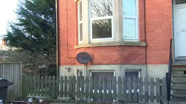 Cazul copilului de doi ani, găsit mort în casă: Poliția britanică nu ar fi făcut verificări la cererea asistentei sociale