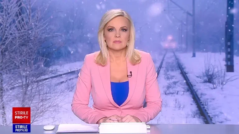 Frigul a înghețat și căile ferate. Călătorii CFR au fost nevoiți să aștepte zeci de minute în vagoane fără căldură