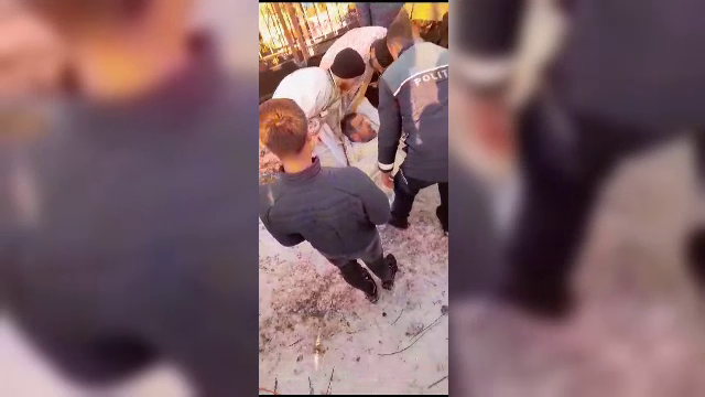 Arhiepiscopia Sucevei, despre preotul care s-a pus pe jos în fața porții cimitirului pentru a opri o înmormântare: A alunecat