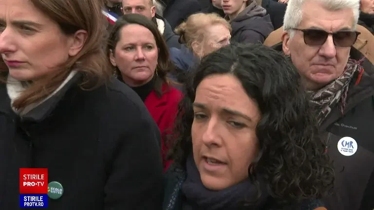 Zeci de mii de oameni au protestat în Franța față de noua lege privind imigranții. Reguli mai dure pentru străini