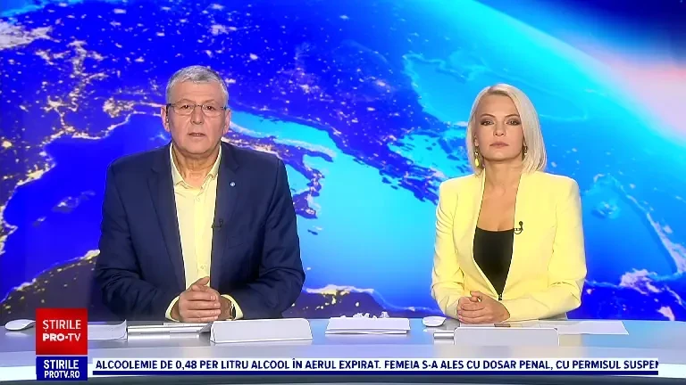 Imagini inedite cu un aligator „înghețat”. Reptilele rămân doar cu botul scos afară din apă când sunt temperaturi scăzute