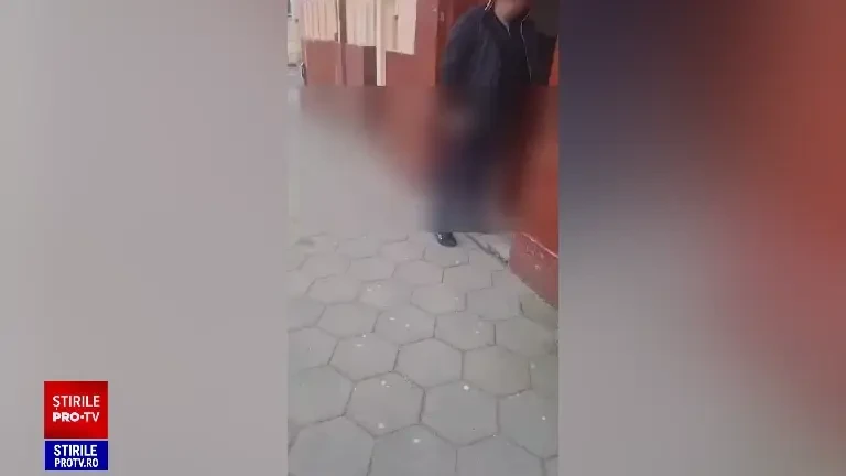 Un tânăr dispărut în 2015 din Târnăveni a făst găsit după 9 ani în Câmpulung. Momentul în care și-a revăzut mama. VIDEO