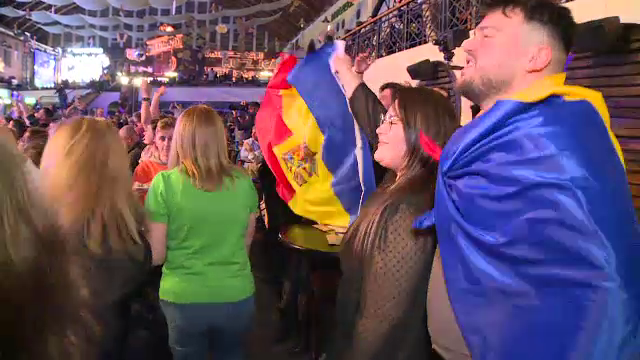 Petrecere de Mica Unire la București. Aproape două mii de oameni s-au adunat să sărbătorească