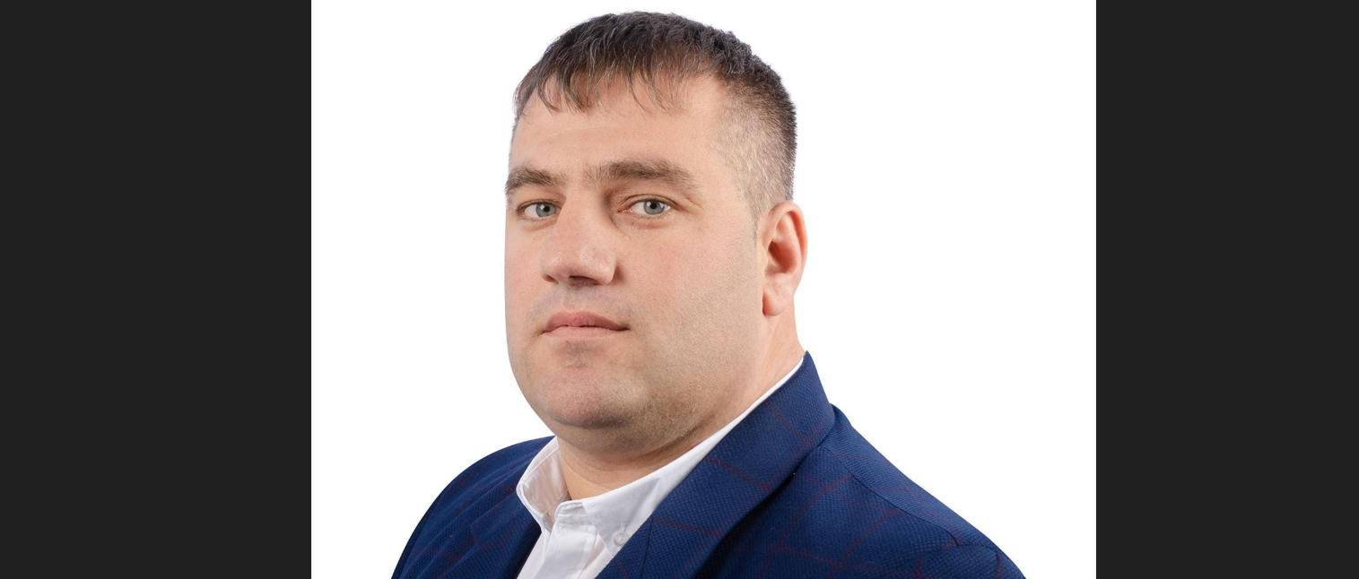 Primarul unei comune buzoiene, reținut pentru că a cumpărat o centrală termică cu bani publici pentru pensiunea lui