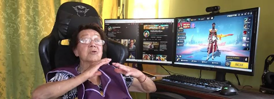 Bunica Maria face furori în lumea gamimg-ului. Este cunoscută drept „Mami Nena” de coechipieri. „Îi datorez totul nepotului”