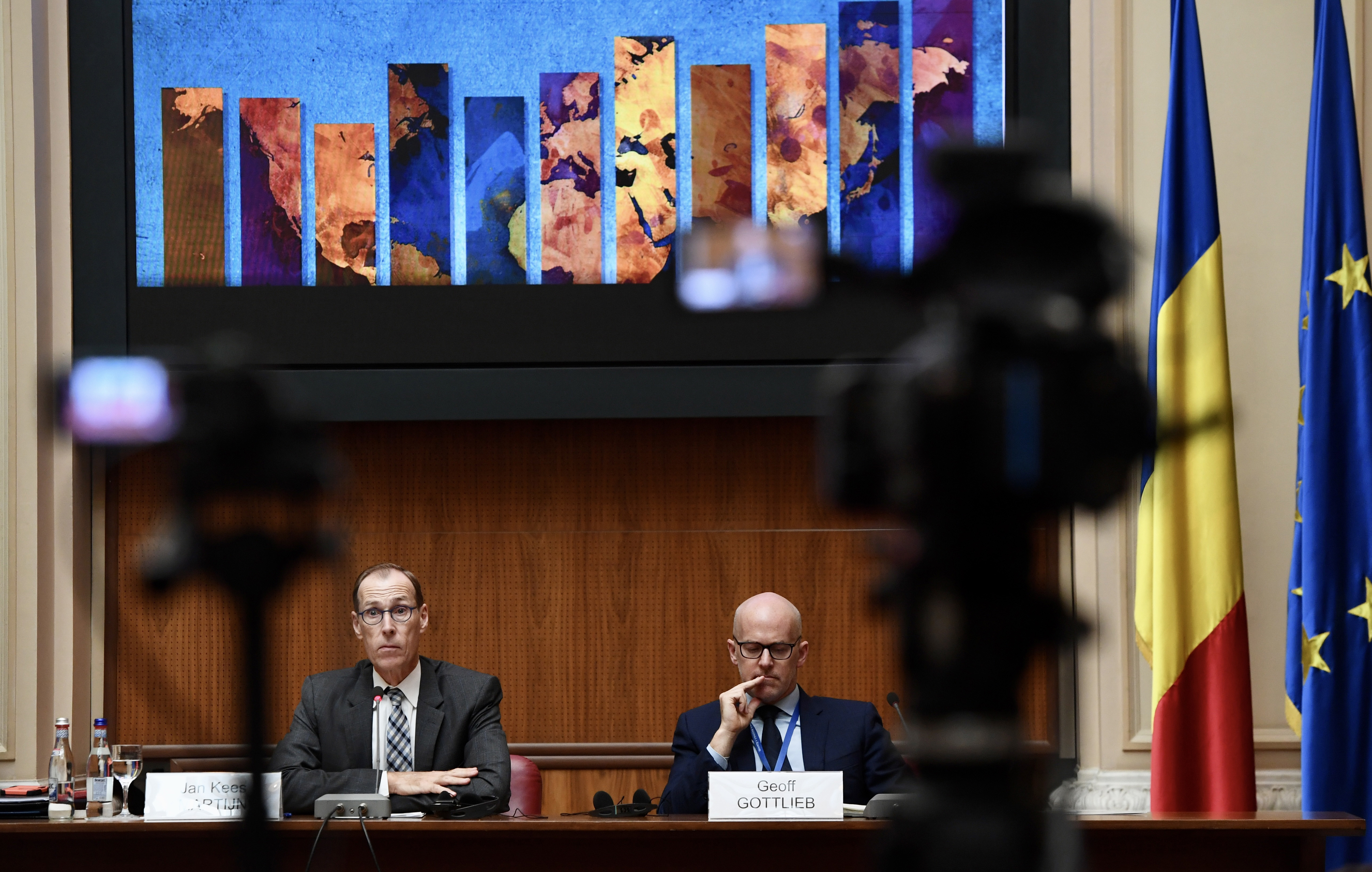 Duș rece de la FMI pentru finanțiștii guvernului PSD-PNL: Deficitul bugetar e scăpat de sub control pentru câțiva ani