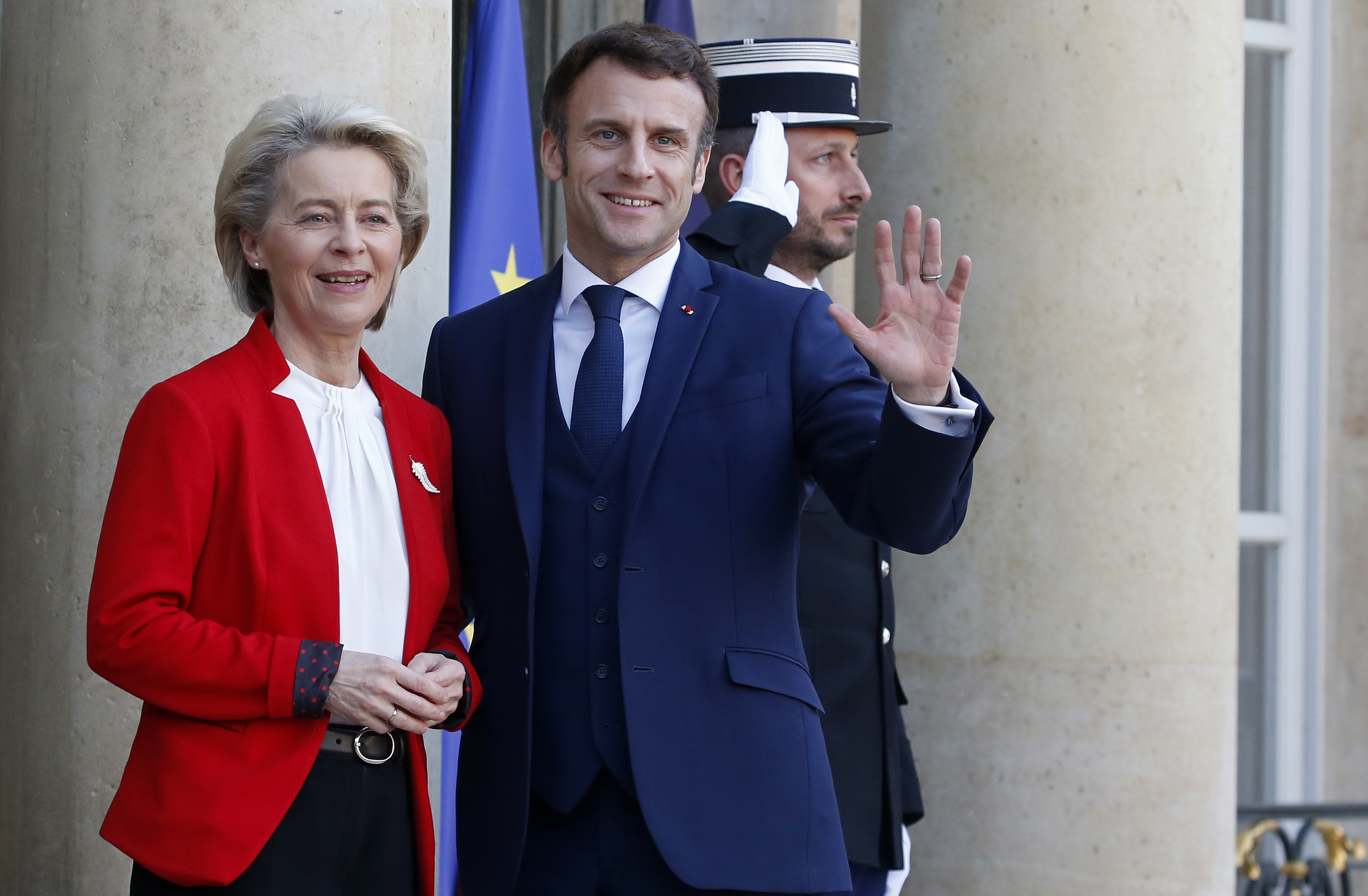 A treia săptămână de proteste în Franța. Macron se va întâlni cu Ursula von der Leyen joi, la Bruxelles