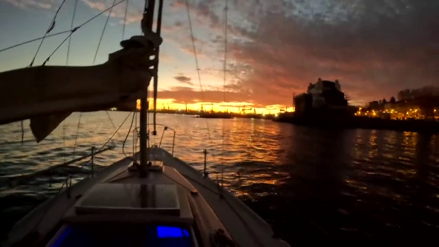 Apus de poveste la Constanța. Spectacolul de lumini a fost surprins în imagini