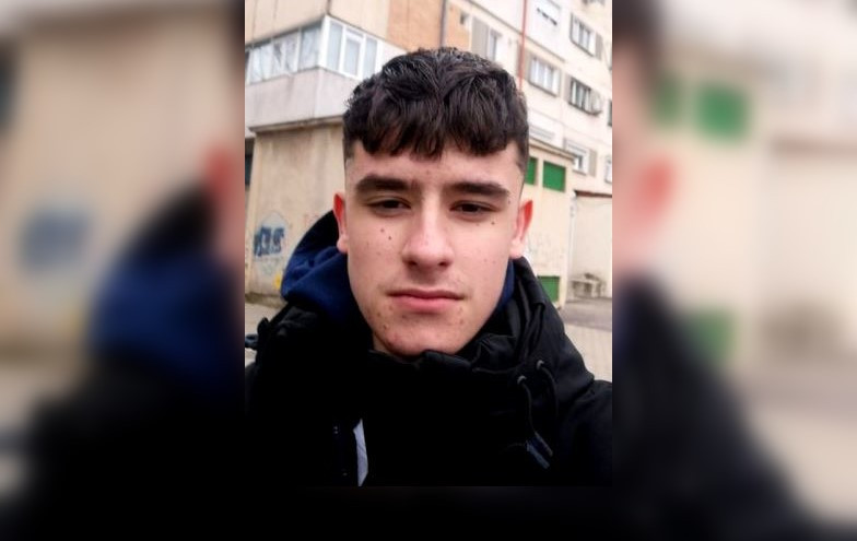 Un adolescent din Iași a fost dat dispărut de familie. Poliția cere ajutor pentru a-l găsi