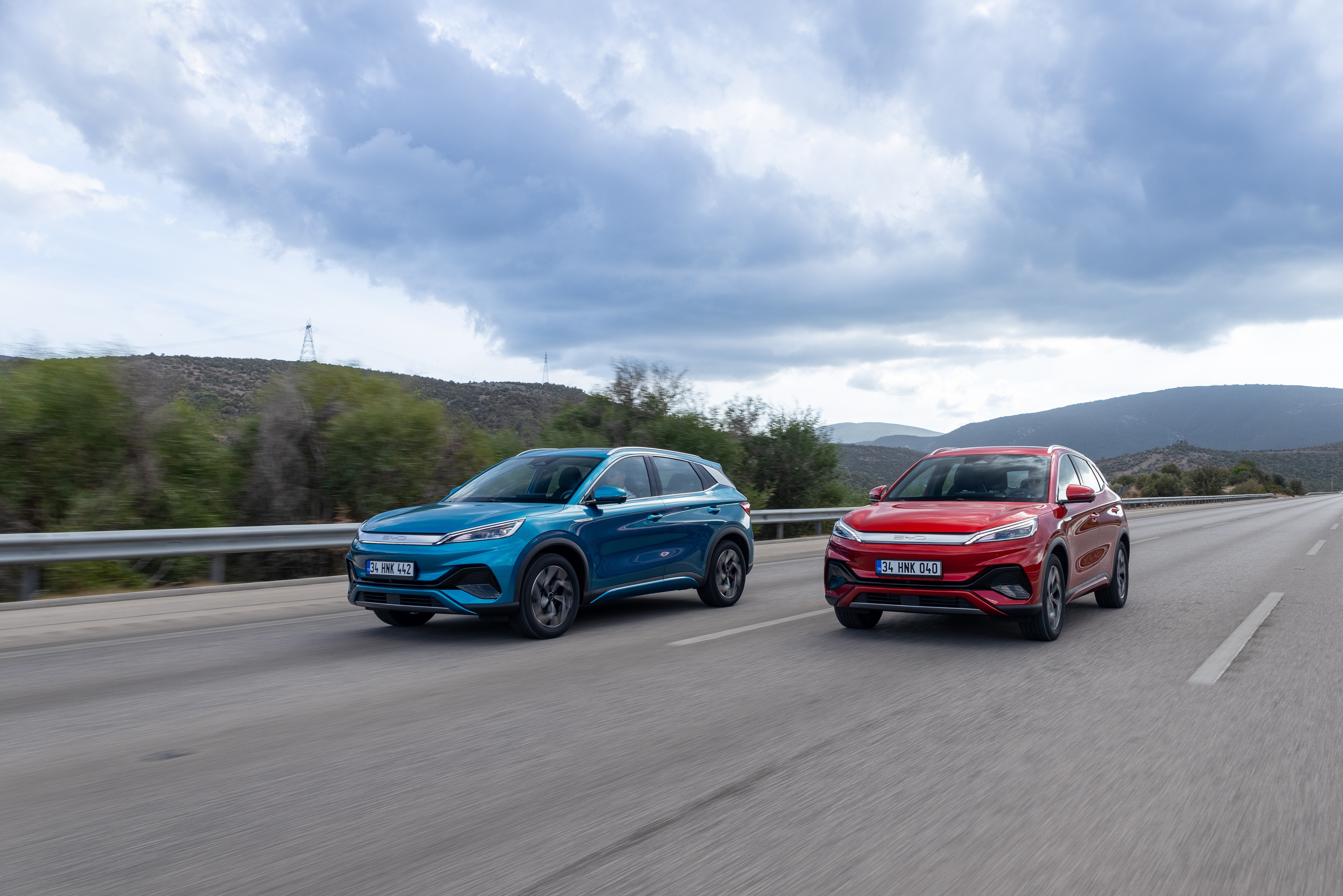 BYD lasă Tesla în urmă. Acțiunile au urcat, compania lui Musk e în declin