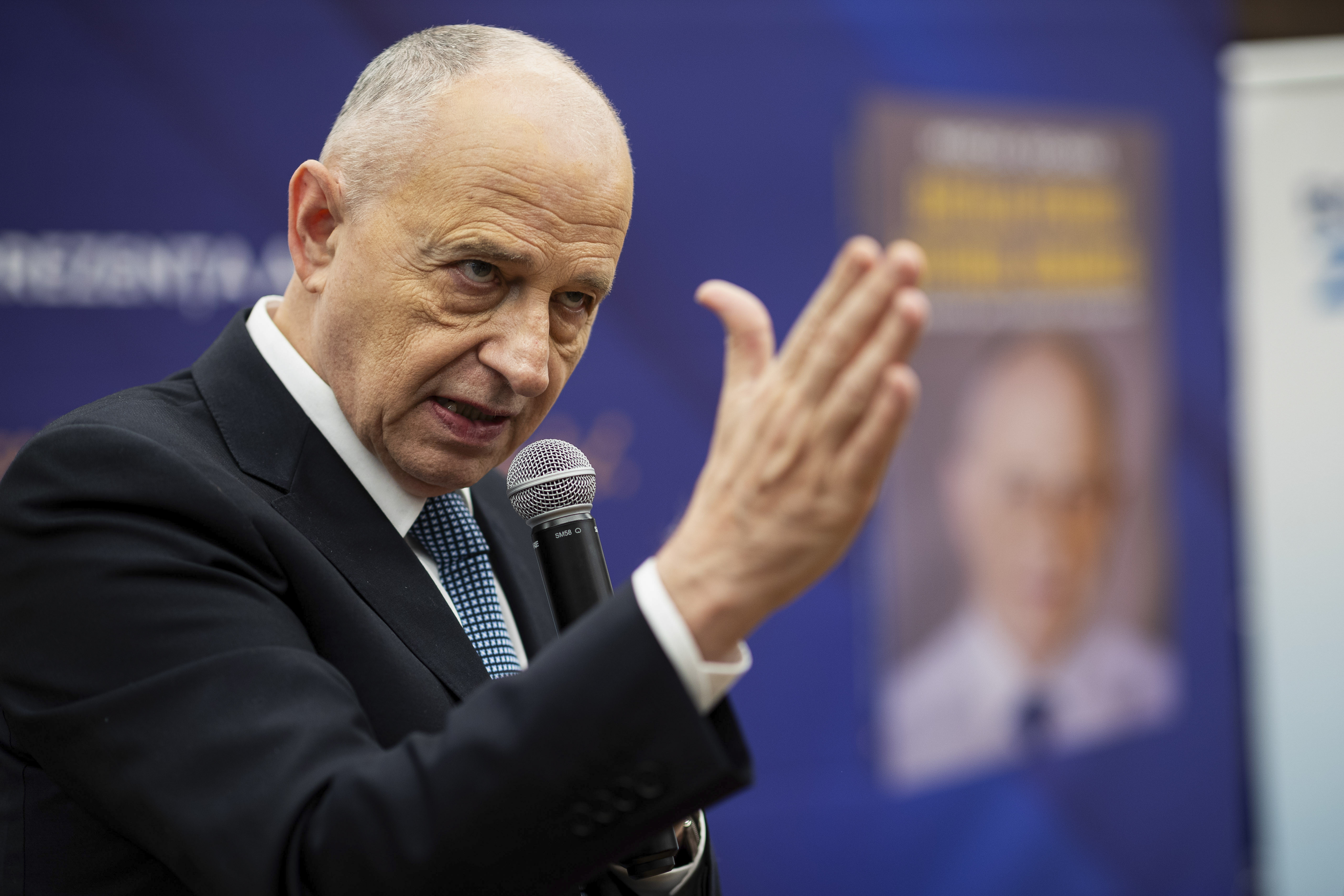 Sorin Grindeanu: Dacă Mircea Geoană doreşte să fie candidatul PSD, în primul rând trebuie să revină în partid