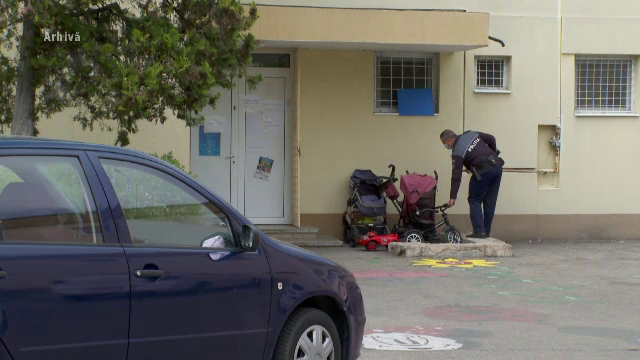 Educatoare din Pitești, condamnată la doi ani și sapte luni de închisoare cu suspendare după ce ar fi agresat preșcolari