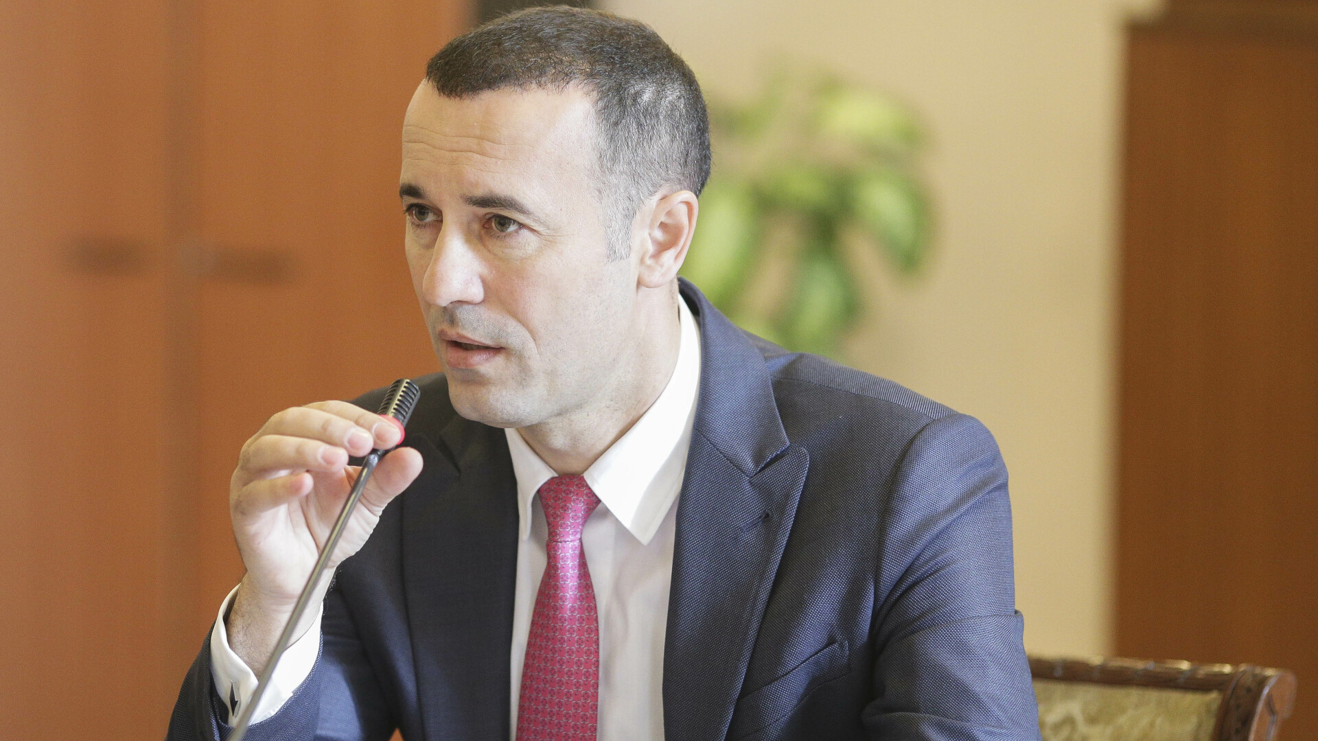 Preşedintele CJ Prahova, unul din cei mai influenţi oameni din PNL. Cine este și ce avere are edilul vizat de DNA