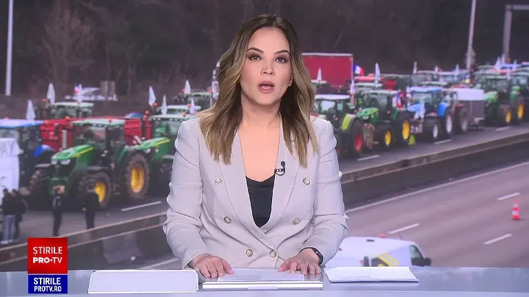 Bruxelles-ul, sub asediu: 1.000 de tractoare blochează străzile. Fermierii violenți au aprins focuri în fața PE