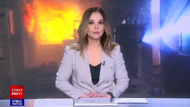 Panică într-un bloc din Constanța. 30 de oameni au fost evacuați în grabă de pompieri după ce un apartament a luat foc