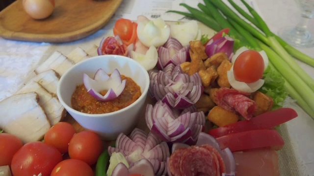 Nu mai cultivăm ceapă din cauza costurilor mari, Ucraina ne-o vinde la o treime din preț. Câtă ceapă consumă un român