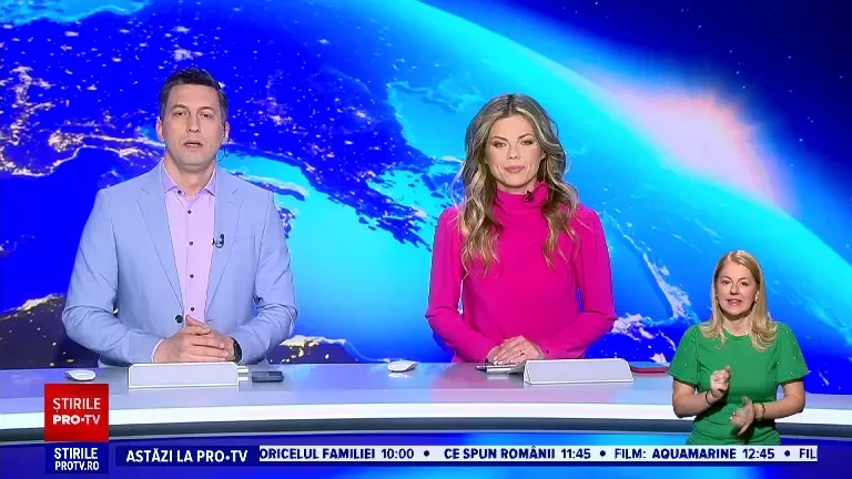 Tragedie pe străzile din București. Un băiat de 18 ani, șofer începător, a murit după ce a intrat cu mașina într-un copac