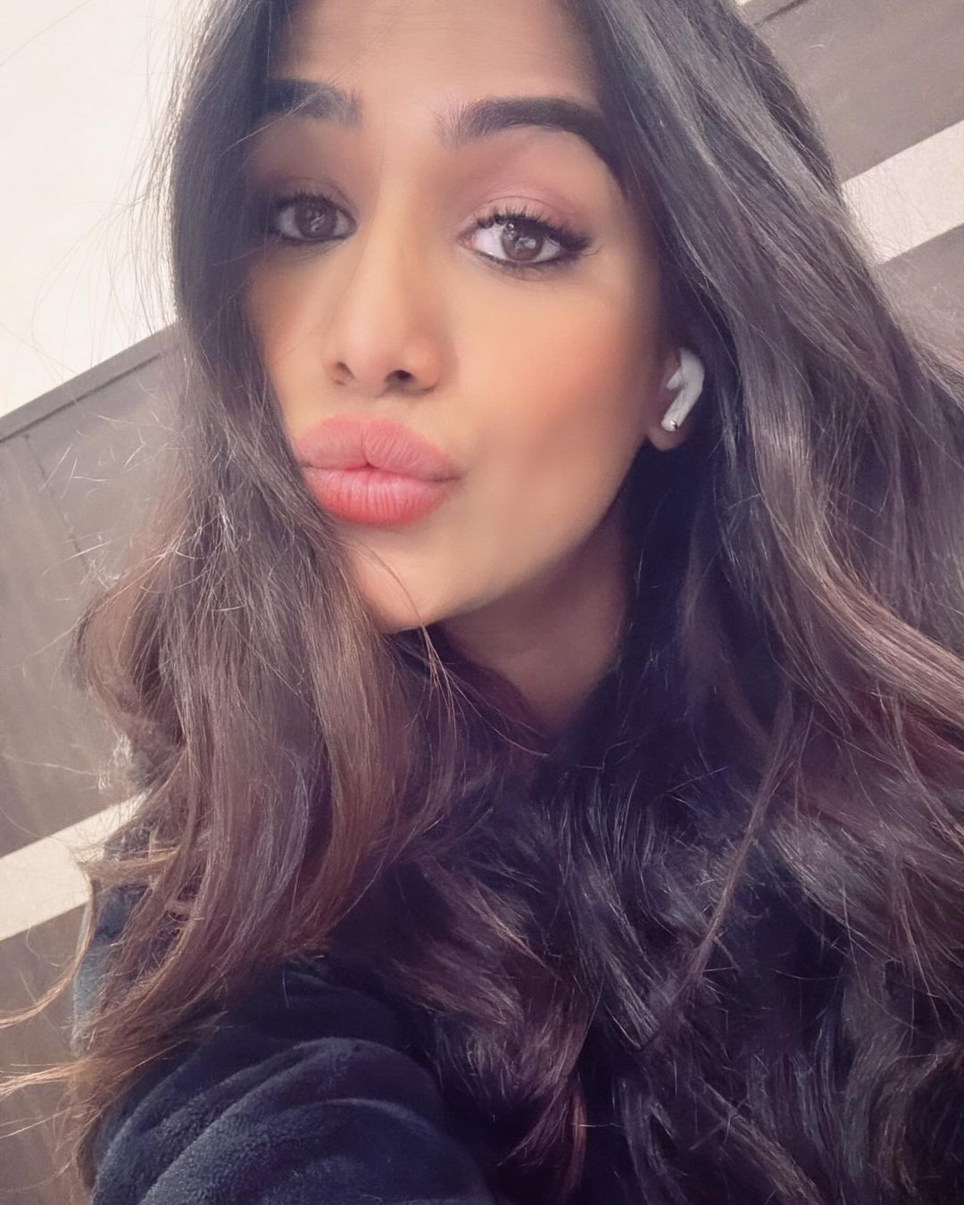 „Sunt mândră de ceea ce am reușit să realizez”. Motivul pentru care un model din India și-a înscenat moartea