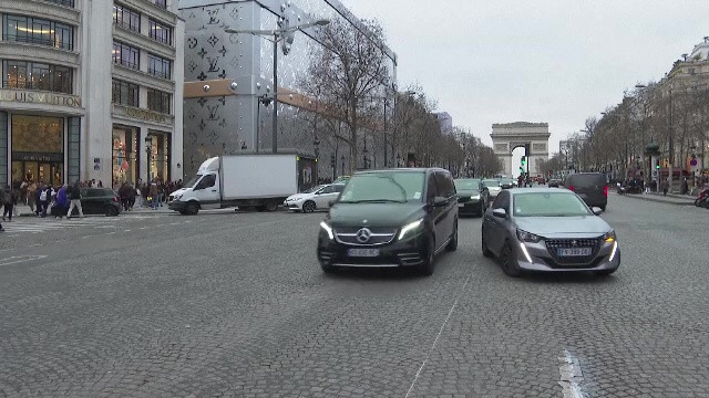 Referendum în Paris. Tarifele de parcare pentru SUV-uri s-ar putea tripla pentru vizitatori