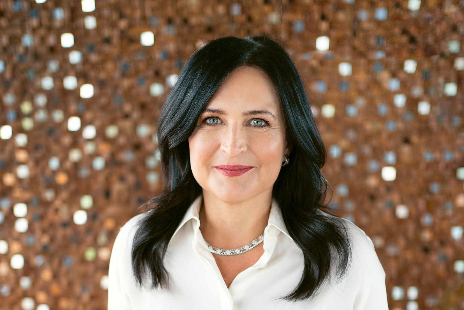 Cea mai bogată femeie din Europa de Est îşi reorientează imperiul de 43 de miliarde $ spre Vest. Cine este Renata Kellnerova