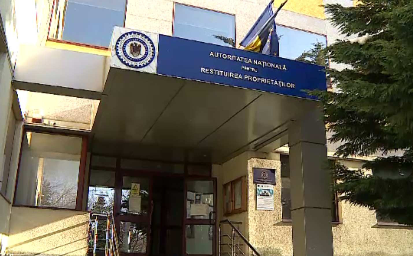 Scandal la ANRP, pentru că proprietarii caselor luate de comuniști așteaptă zeci de ani despăgubirile. Cum câștigă „rechinii”