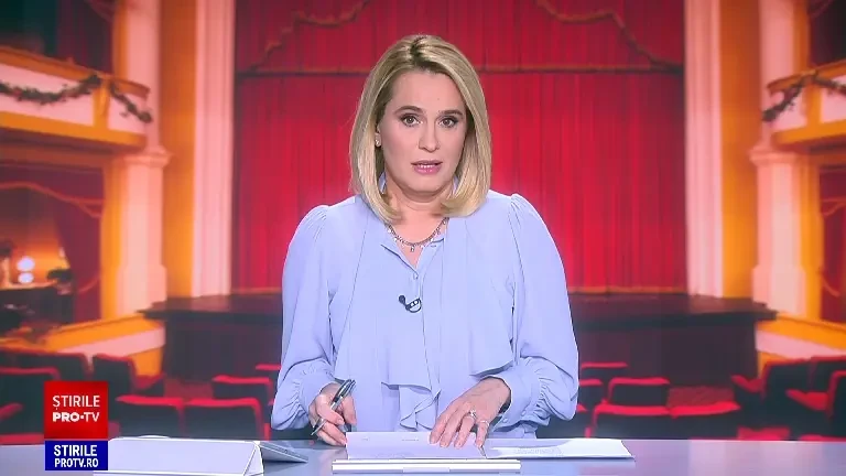 Reacția actriței Olga Török, după ce decorul a căzut peste ea în timpul unui spectacol, la Teatrul German din Timișoara