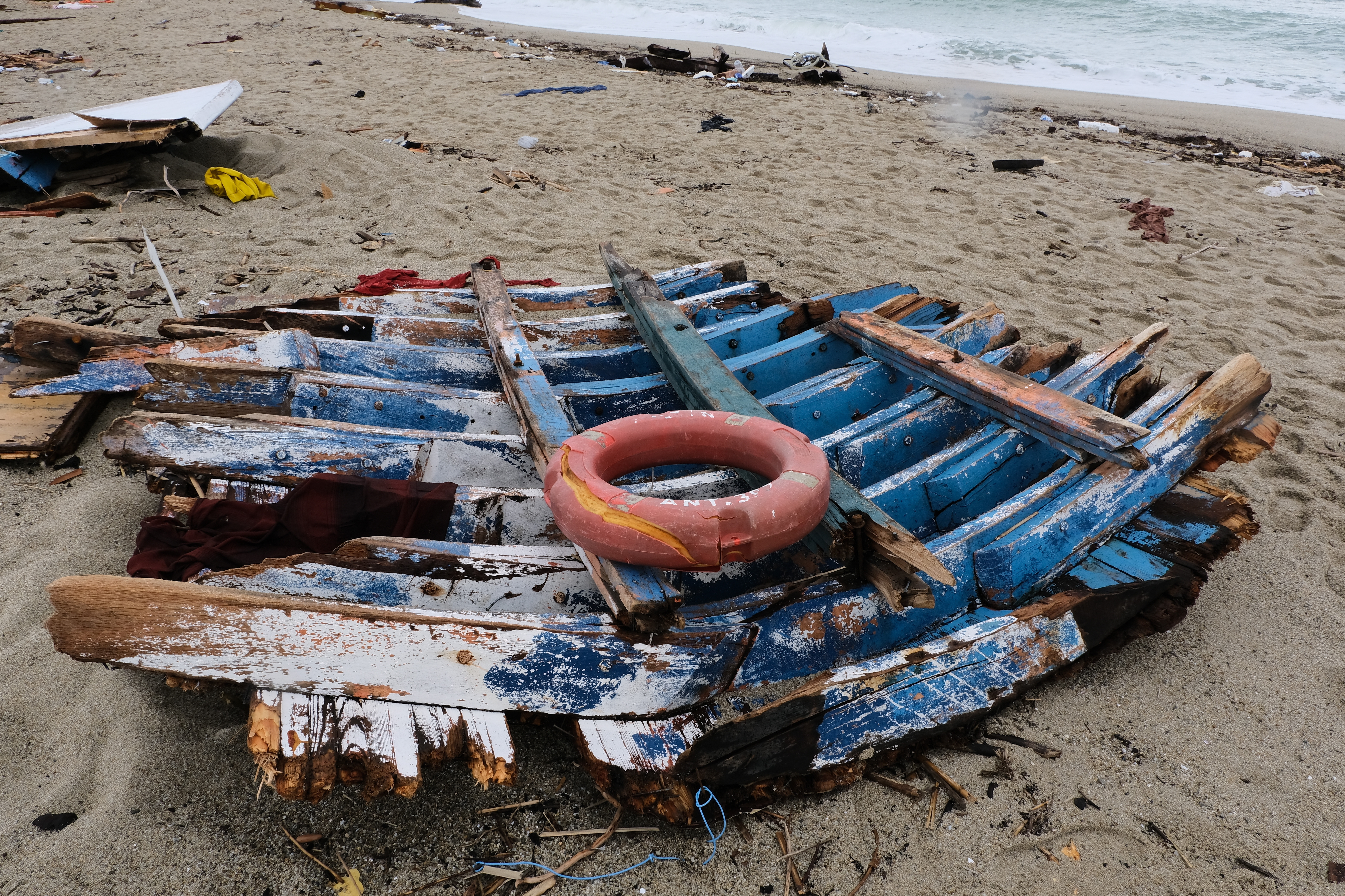 Treisprezece migranţi sudanezi au murit şi 27 sunt daţi dispăruţi într-un naufragiu în largul coastelor tunisiene