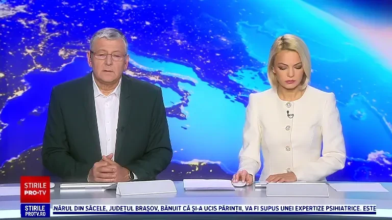 Incendiu violent la o hală de depozitare din Lugoj. Flăcările puteau fi observate de la sute de metri distanță