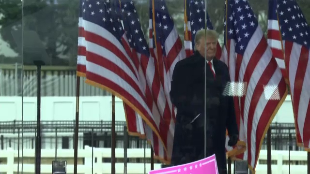 Nouă judecători de la Curtea Supremă a SUA sunt tentați să îl mențină pe Trump pe buletinele de vot, avertizează experții