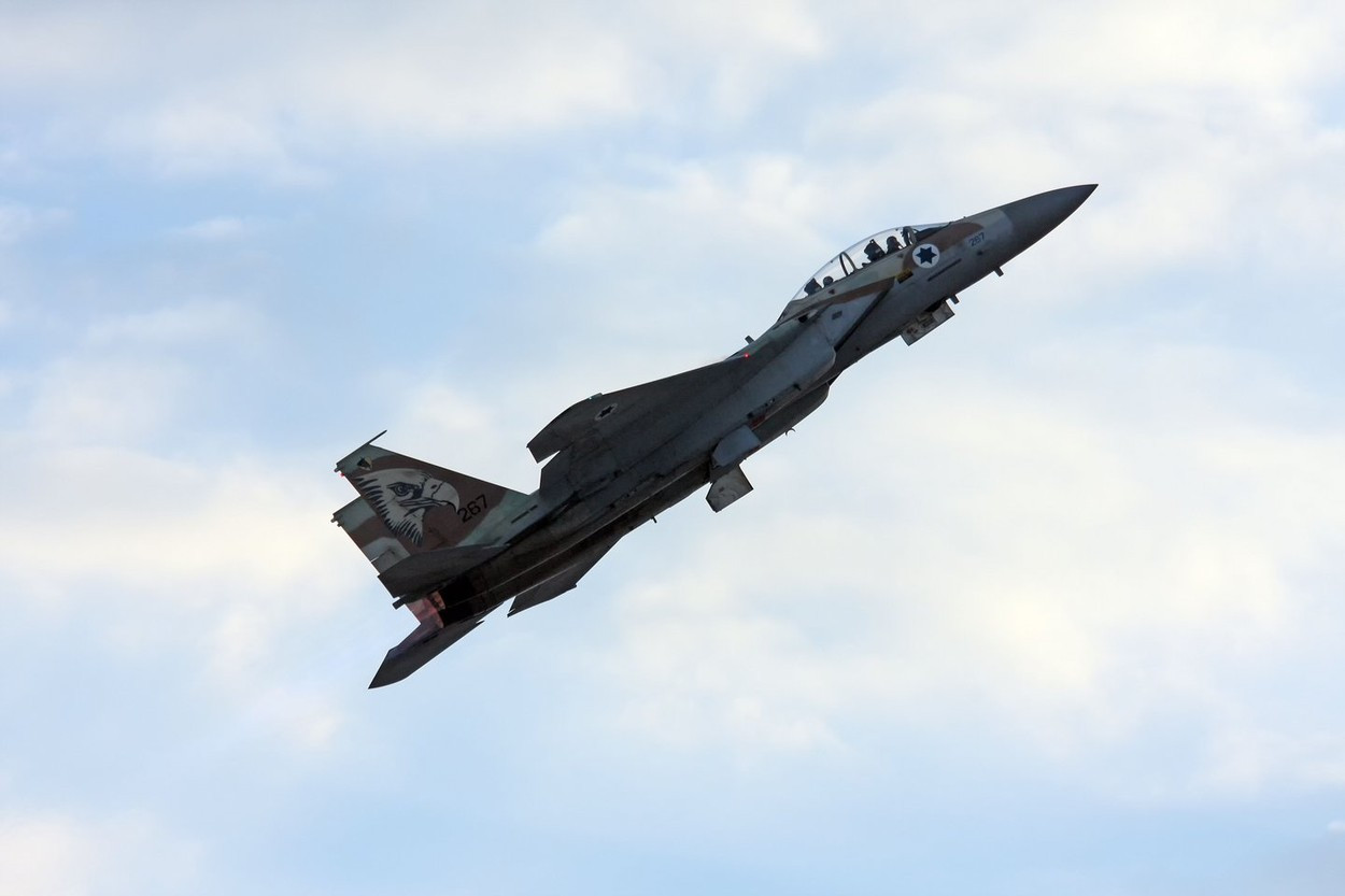 ONG: Trei morţi în lovituri aeriene israeliene în apropiere de Damasc