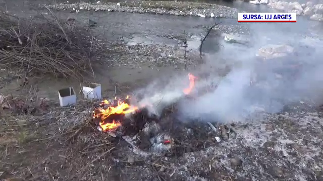 Amenda usturătoare primită de un bărbat din Argeș care a fost prins când ardea deșeuri. Ce le-a spus autorităților