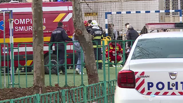 16 elevi de la liceul Dimitrie Leonida au rămas internați. Adolescentul care a folosit sprayul susține că a fost agresat