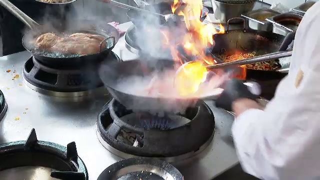 Conflictul din Marea Roșie afectează transporturile de mâncare asiatică. „Nu avem produsul, nu putem înlocui”