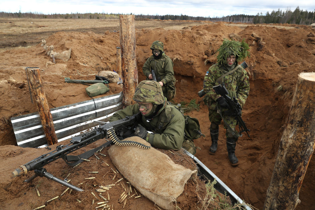 Trei state NATO au început pregătirile pentru o posibilă invazie din partea Rusiei. Ce se va construi de-a lungul frontierei