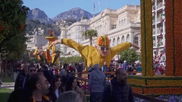 Festivalul Lămâilor pe Coasta de Azur. Cum arată statuile confecționate din jumătate de milion de citrice