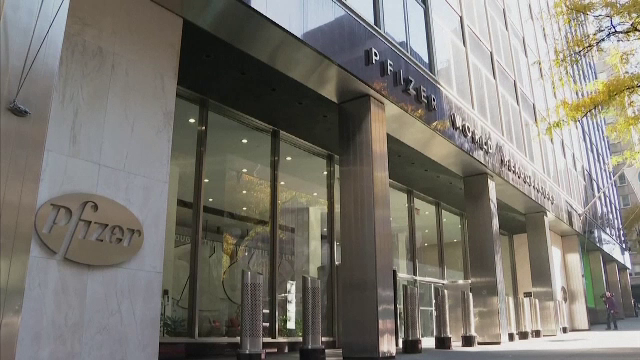 A început procesul în care România este dată în judecată de Pfizer. Compania cere daune de peste 500 de milioane de euro