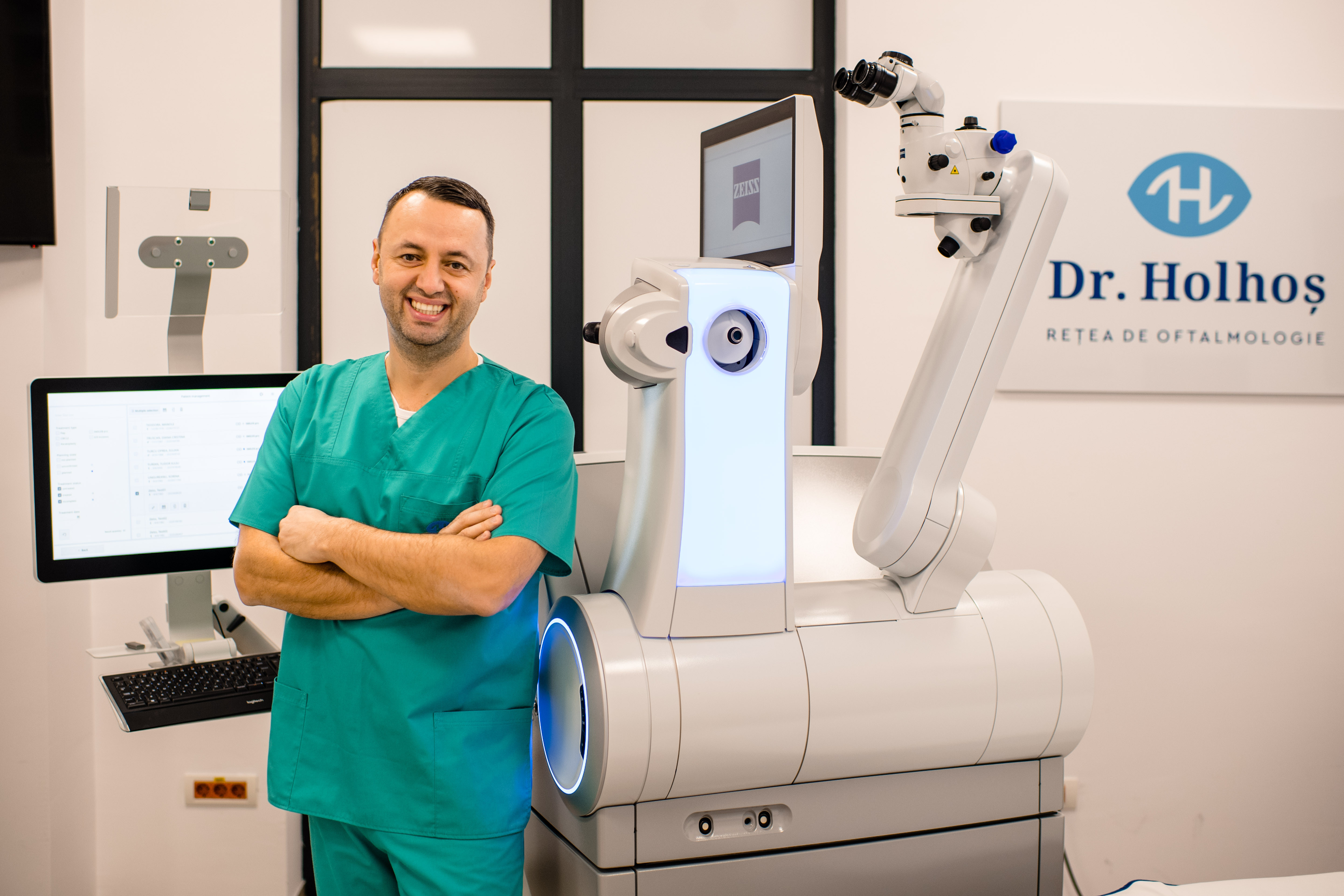 (P) Cum să scapi definitiv de ochelari cu cea mai avansată operație cu laser din lume, în Cluj și la Tg. Mureș