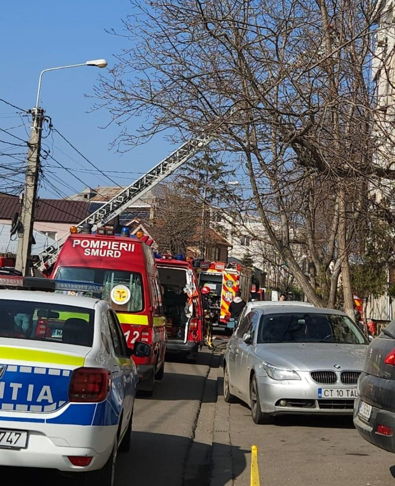 Explozie într-un apartament din Constanța. O femeie a fost grav rănită având arsuri pe 98% din suprafaţa corporală