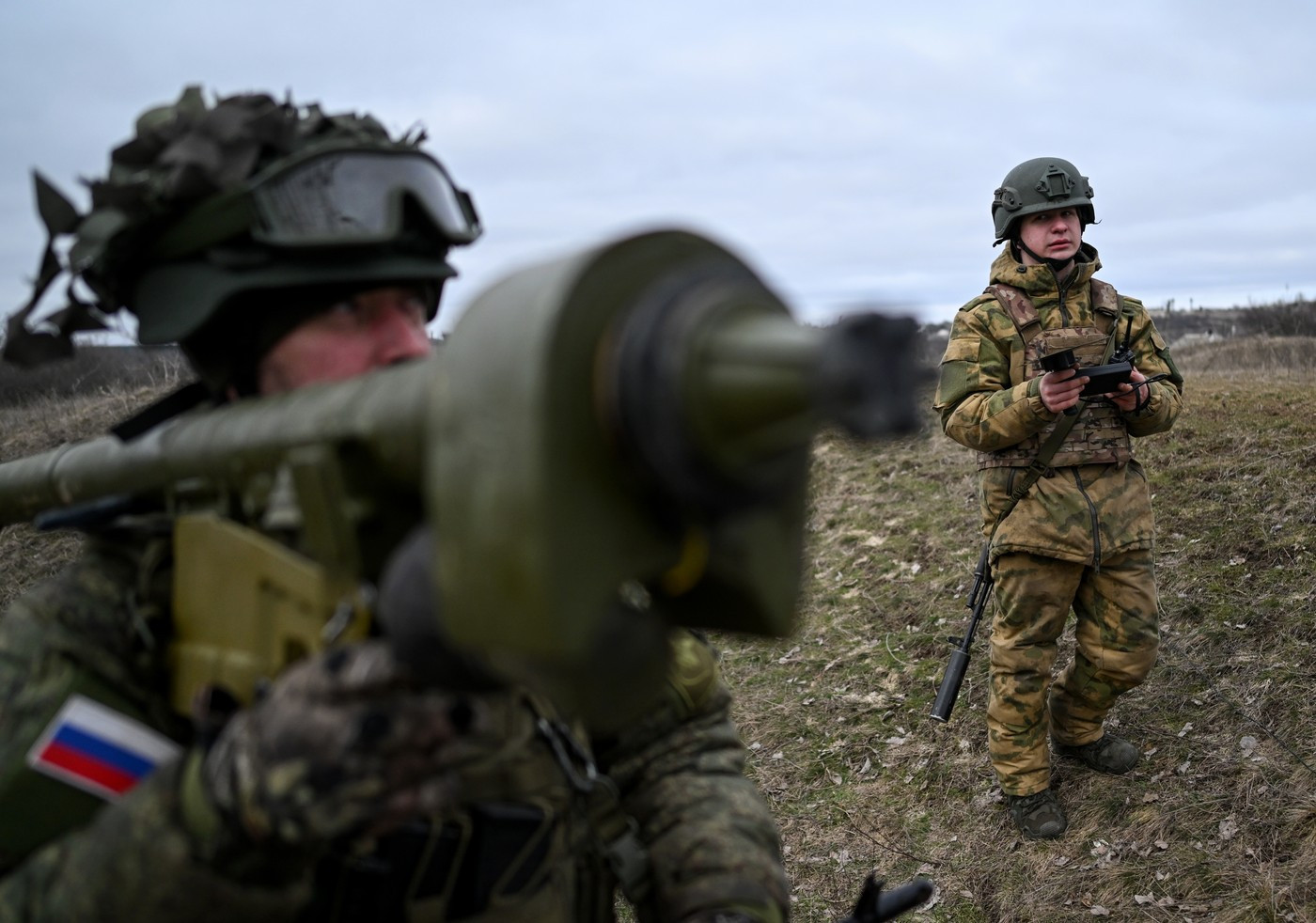 Politicienii ar trebui să pregătească cetățenii României pentru economia de război - Interviu