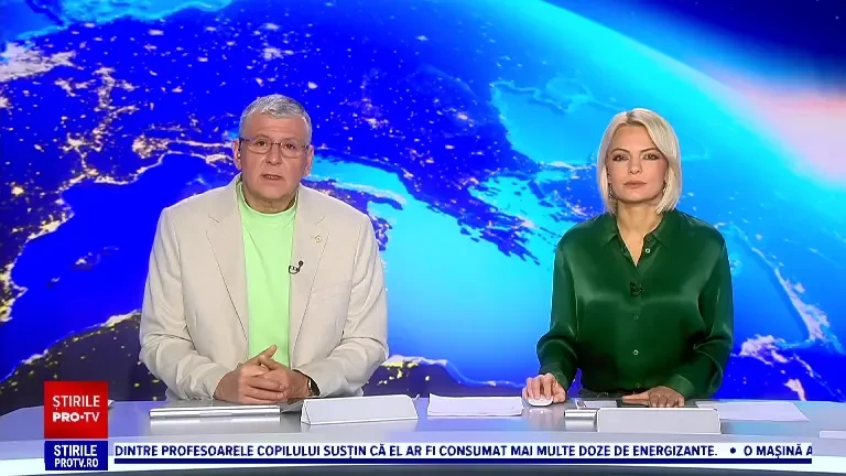 Cel puțin 5 morți și 3 dispăruți, după ce o navă cargo a lovit piciorul unui pod rutier, în China