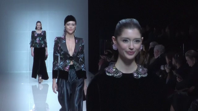 Săptămâna Modei de la Milano s-a încheiat. Giorgio Armani a prezentat cea mai nouă colecție marcată de un motiv inedit