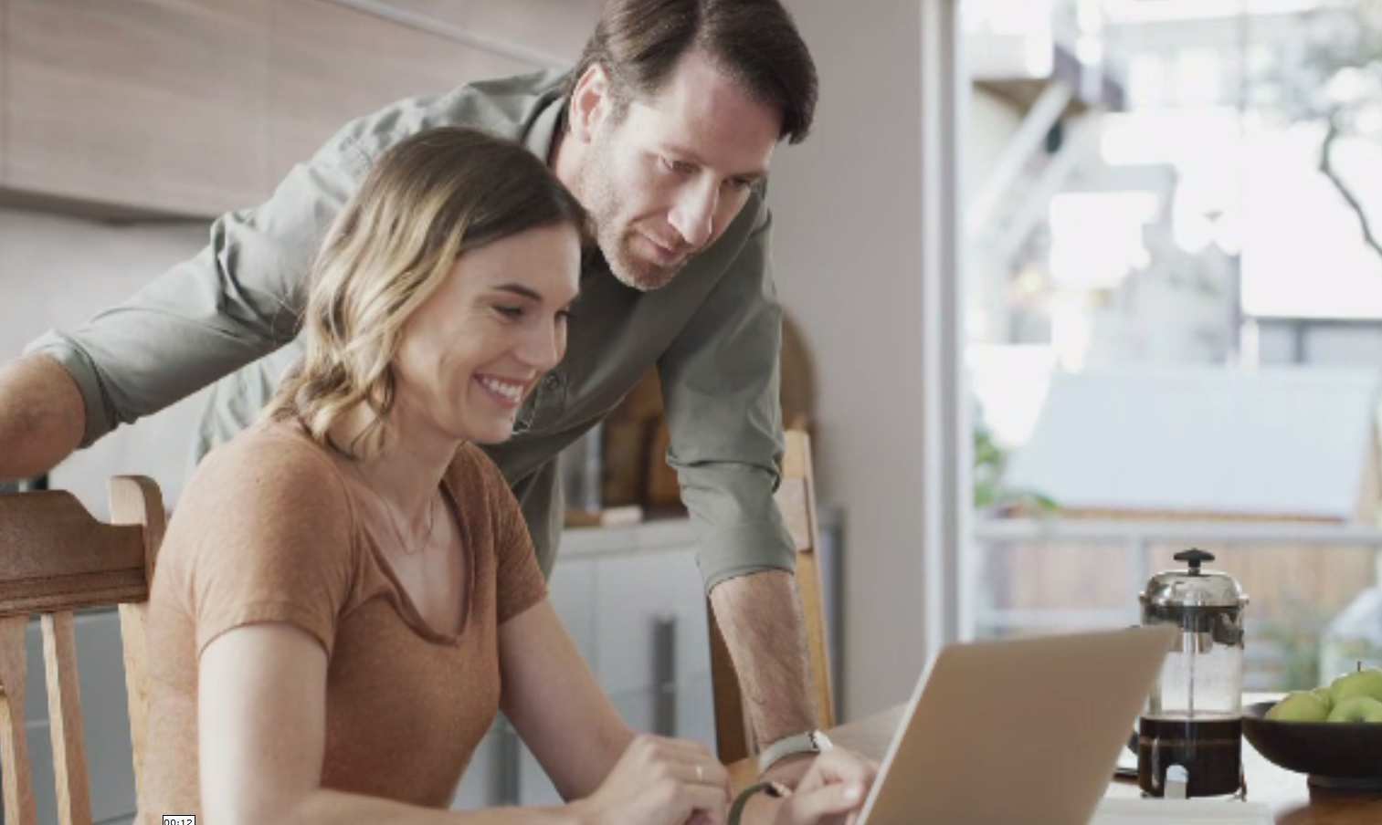 Cum să evitați certurile despre bani în cuplu. Expert: „Nu cumpărați un apartament dacă nu sunteți căsătoriți”