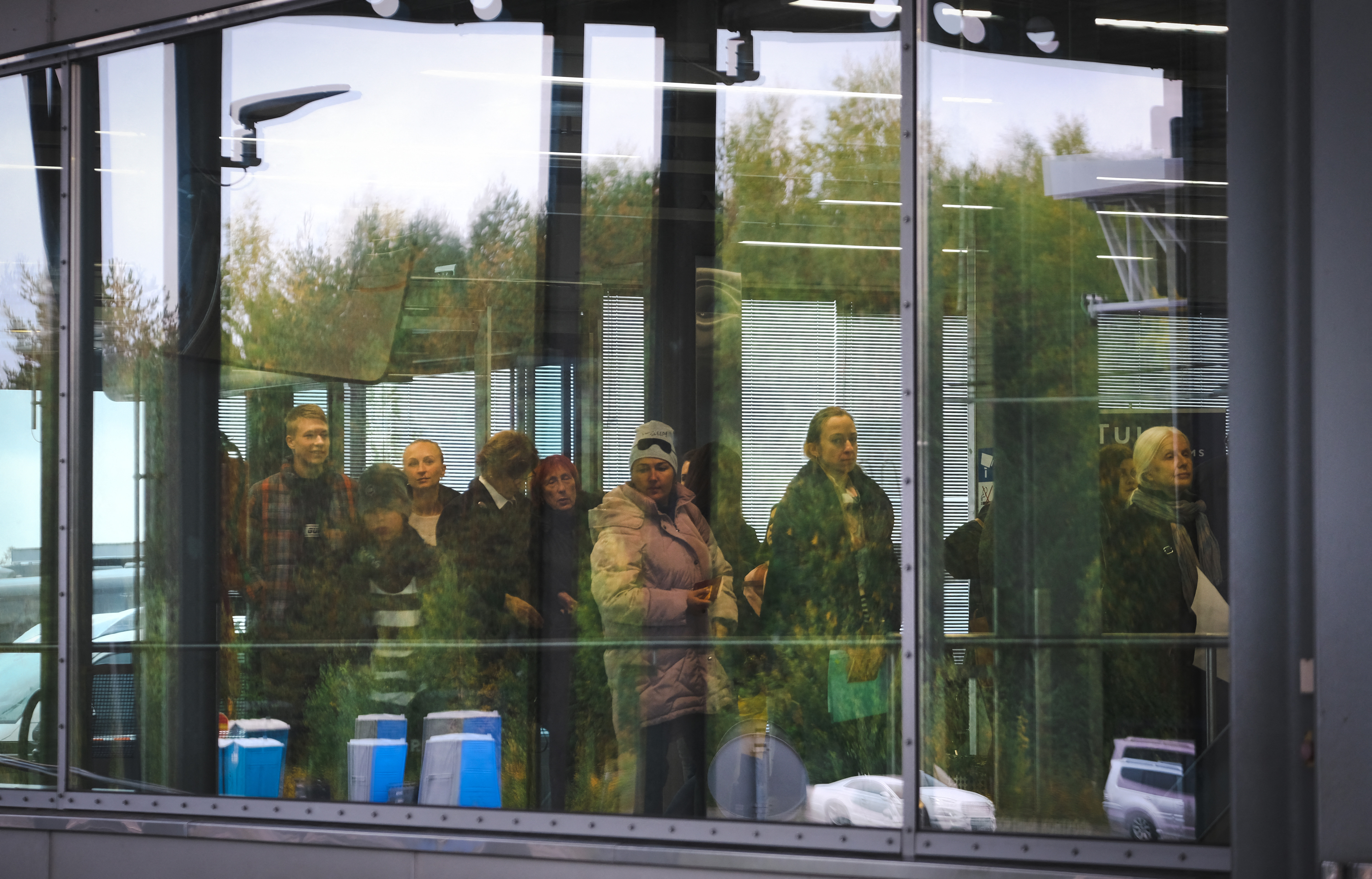 Rușii părăsesc Patria Mamă. Țara care se confruntă cu număr-record de solicitări de azil